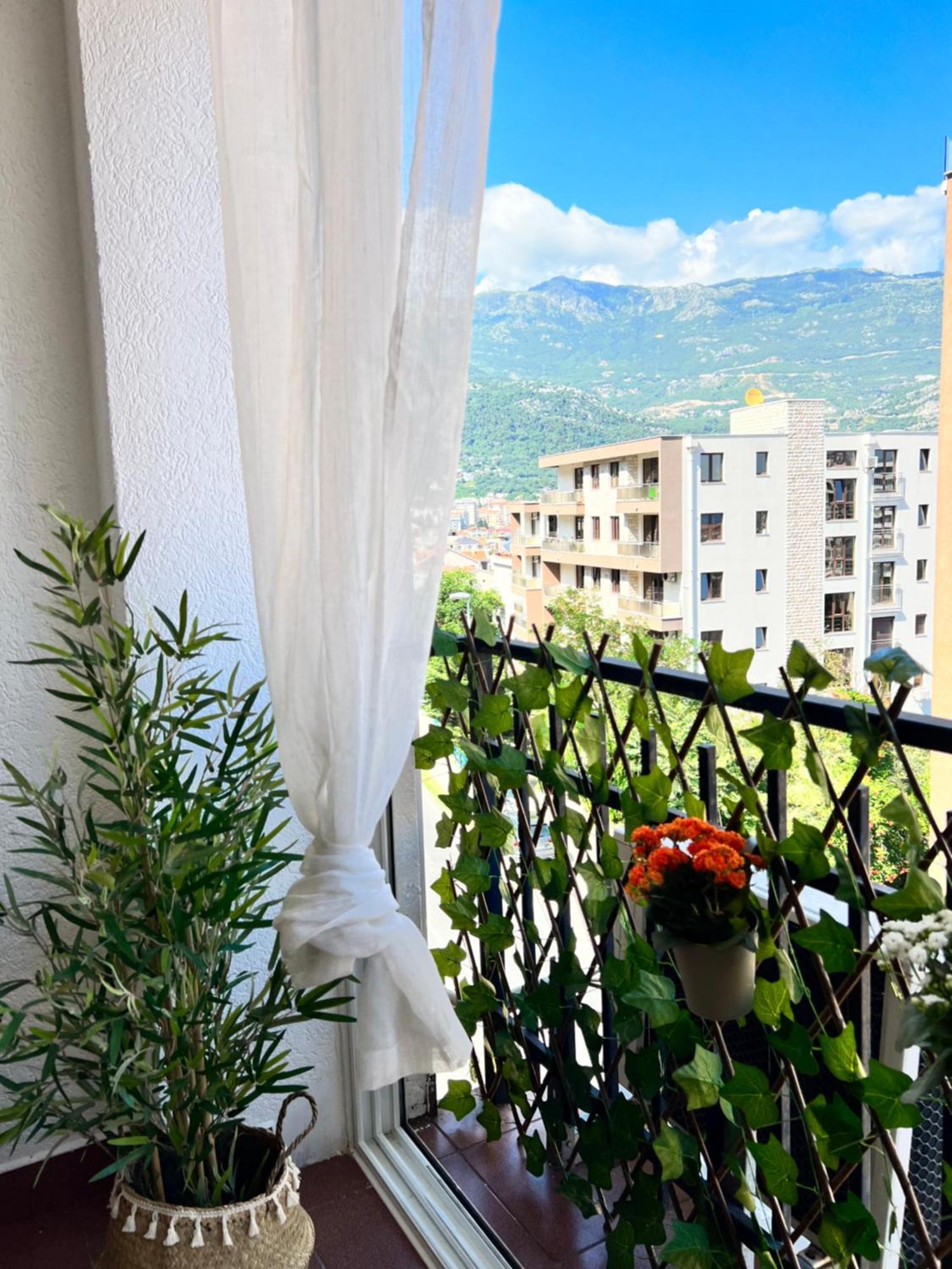 Luna House بودفا المظهر الخارجي الصورة